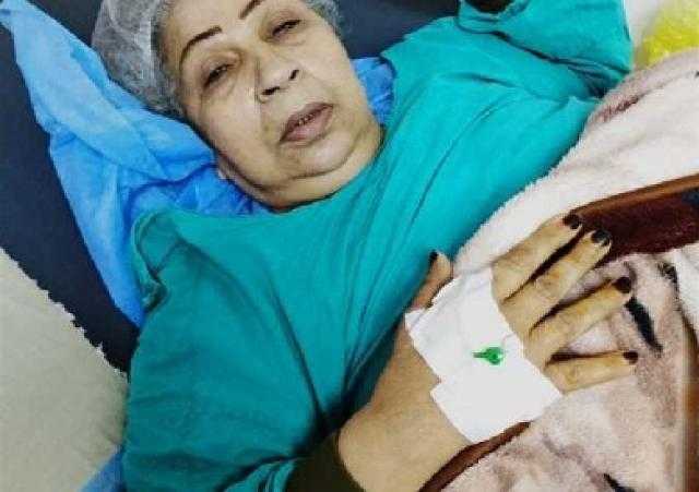 فيديو.. الفنانة فاطمة كشري توجه الشكر لهؤلاء الفنانين لوقوفهم بجانبها