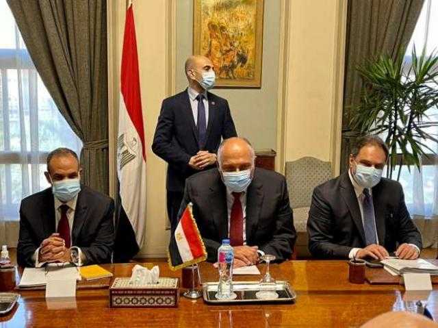 شكري يبحث مع وزير خارجية لوكسمبورج التعاون الثنائي بين البلدين