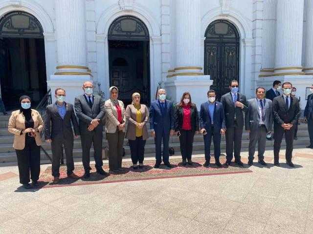 وفد من تنسيقية شباب الأحزاب يزور محافظة المنيا ويطلع على إنجازات المحافظة.. صور