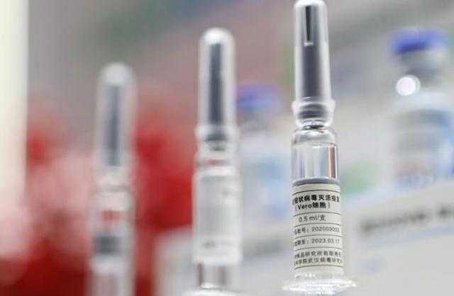 فرنسا تُعلن إعطاء 54.4 مليون جرعة من لقاحات كورونا