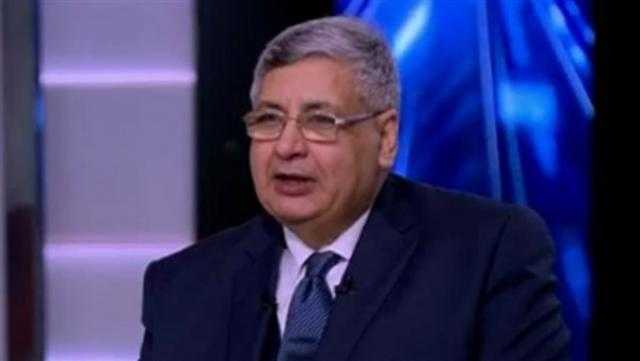 هل يؤثر لقاح كورونا في السلالات الجديدة للفيروس؟.. مستشار الرئيس يوضح