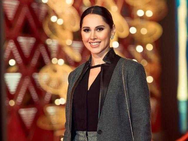 ياسمين رئيس تشارك جمهورها بأحدث إطلالتها وتستعد لأولى بطولاتها في «60 دقيقة»