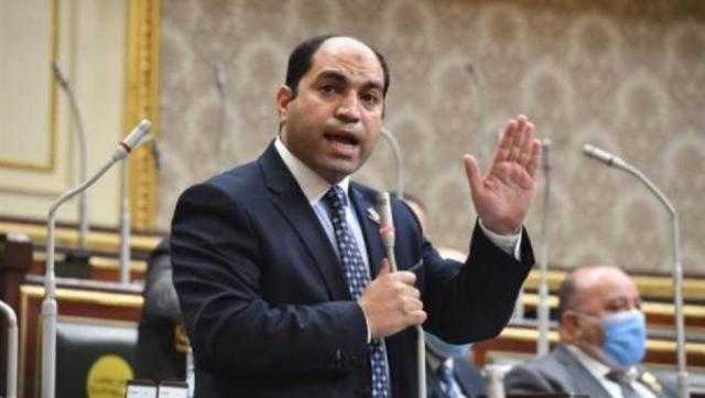 برلماني يطالب ممثل «التنمية المحلية» بخطة زمنية لتنفيذ تطوير هيئات النظافة