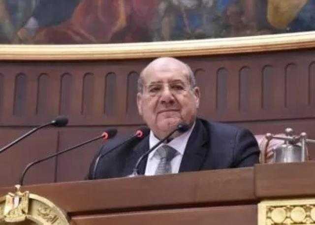 رئيس الشيوخ يحيل طلب مناقشة عامة بشأن الوعى إلى اللجان النوعية بالمجلس