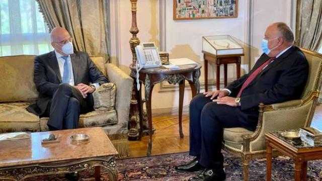 وزير خارجية اليونان يبحث في القاهرة التعاون مع الجامعة العربية