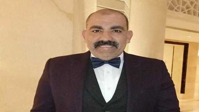 محسن منصور عن شائعة وفاة شقيقه: معنديش أشقاء رجال