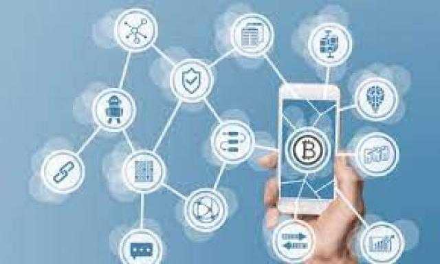 أستاذ قانون: أكثر من 4 مليار شخص يستخدمون السوشيال ميديا 2021