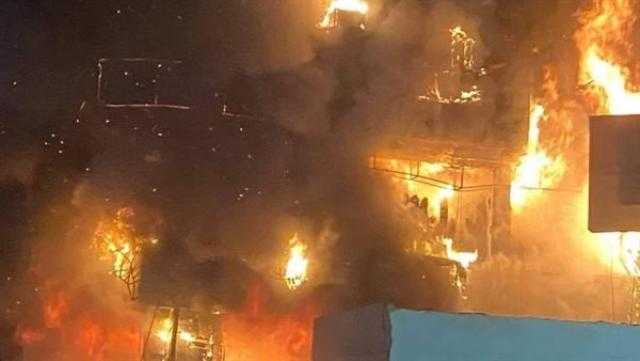 «تفحم 5 محلات».. الحصيلة الأولية لحريق عقار الطالبية