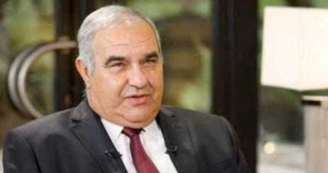 رئيس المحكمة الدستورية: السيسي انتشل مصر مما كانت فيه.. نهض بمصر ومصر نهضت به