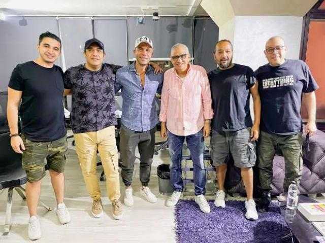 محمد إمام يتعاقد على فيلم ”عمهم”.. اعرف التفاصيل