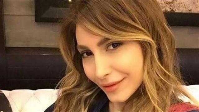 يارا تروج لـ مليت بالأحمر الصارخ