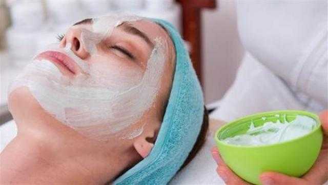 أهم فوائد ماسك الحليب للتخلص من مشاكل البشرة