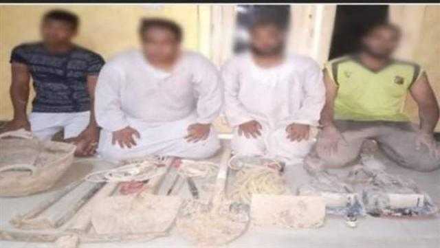 القبض على عصابة للتنقيب عن آثار خاصة بمعبد إدفو في أسوان