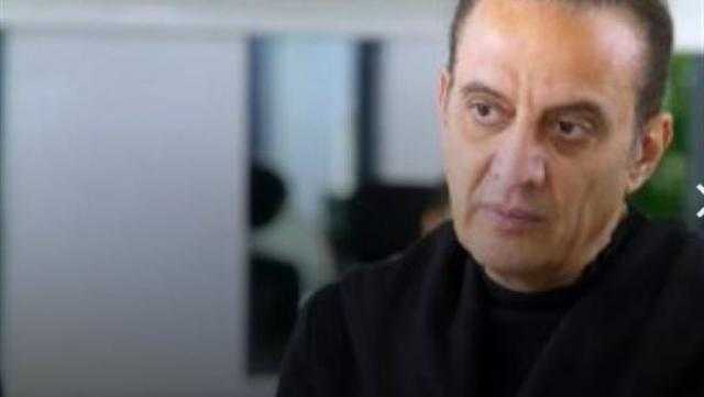 نجاة طارق علام وزوجته دينا رامز من حادث مروع