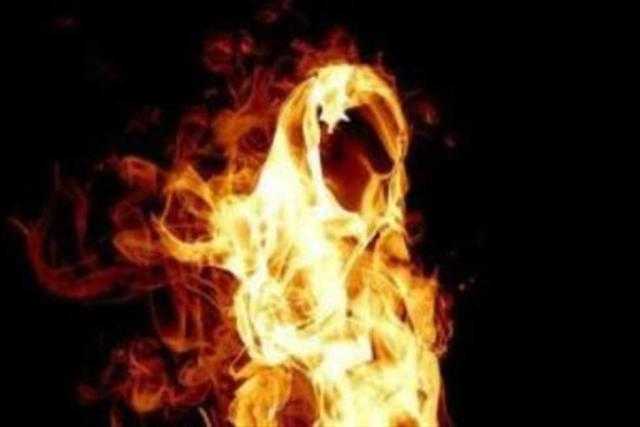 ”نفسيته سيئة”.. شاب يحاول إشعال النيران بنفسه في مصر القديمة