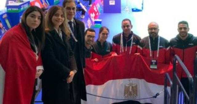 سفير مصر في هلسنکي يلتقي بالمنتخب الوطني للريشة الطائرة