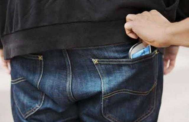 حبس المتهم بسرقة الهواتف المحمولة من داخل المحال التجارية بمنطقة الجمالية
