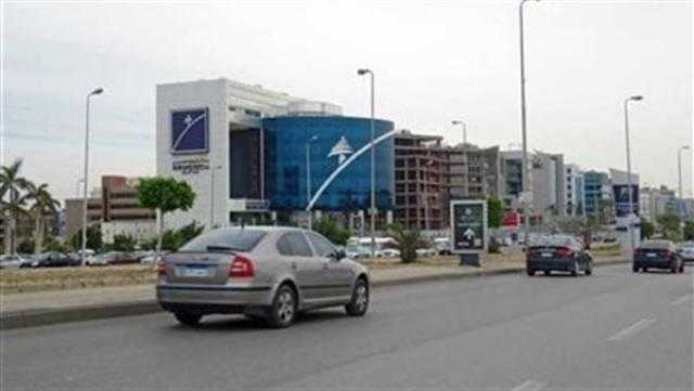 تحويلات مرورية وإغلاق محور التسعين