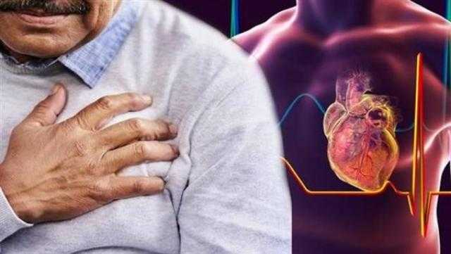 دراسة: عدم انتظام مواعيد تناول الطعام مرتبط بمخاطر الإصابة بأمراض القلب