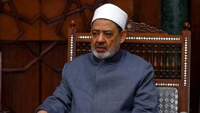 شيخ الأزهر يوجه بإطلاق قافلة إغاثية ومنحة نقدية لمتضرري سيول أسوان