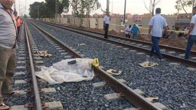 مصرع شاب وطفل تحت عجلات القطار أثناء عبور السكة الحديد بأسوان