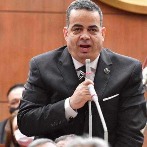عصام هلال: الدولة استطاعت توفير حياة كريمة لسكان العشوائيات والمناطق غير الآمنة في وقت قياسي