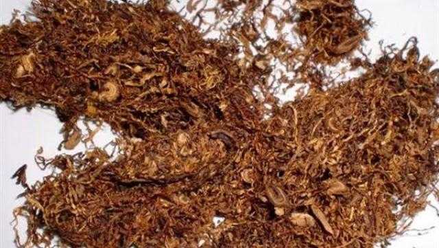 ضبط 10 أطنان تبغ معسل داخل مصنع بالقاهرة