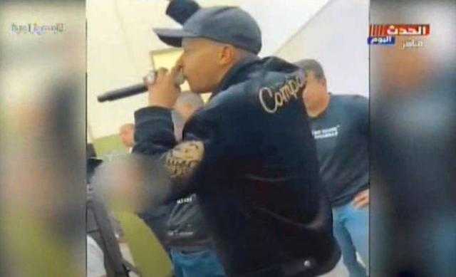 محمد موسى يفتح النار على عصام صاصا: ”إزاي يغني في سنتر دروس خصوصية” 