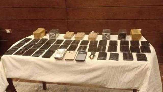 حبس تاجر مخدرات 4 أيام على ذمة التحقيق بالجيزة
