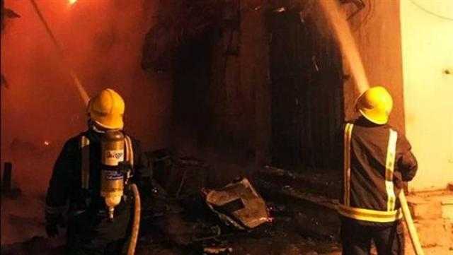 إخماد حريق داخل محل تجاري في بولاق الدكرور