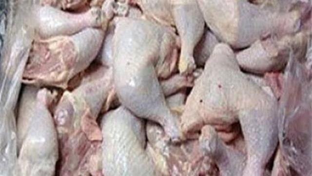 إعدام 2 طن دواجن فاسدة بأحد مطاعم القاهرة