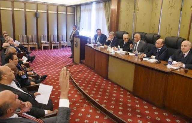 «تشريعية النواب» تناقش طلبي إحاطة حول عدم إنشاء شهر عقاري بالسيوف ومحكمة جزئية بالشرقية