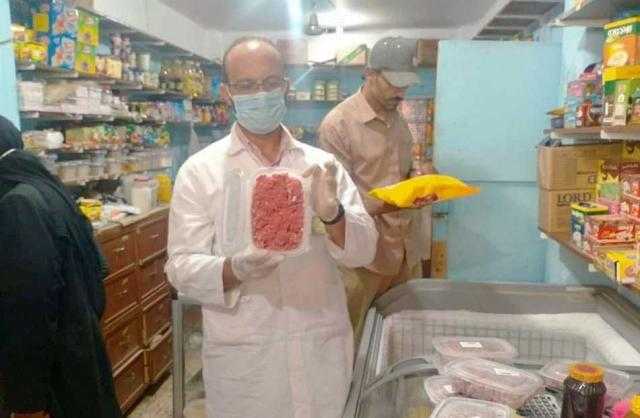 ضبط لحوم مجمدة وبلدية غير صالحة للاستهلاك الآدمي في حملة بالمنصورة