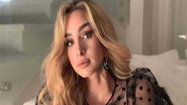 هنا الزاهد تحتفل بعيد ميلادها ببيجامة المنزل