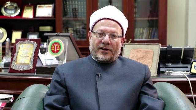 علام: بعض العلماء اعتبروا شعر الذقن القصير لحية