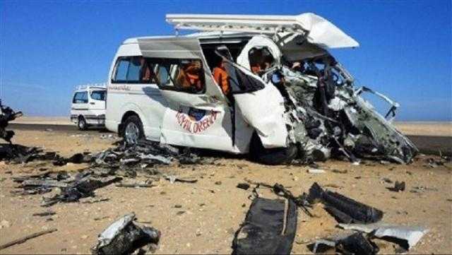 إصابة 3 أشخاص فى حادث تصادم بكفر شكر