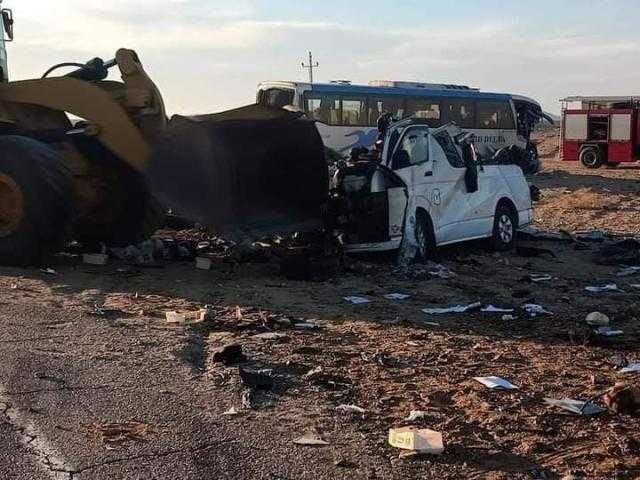 وفاة 16 شخصا وإصابة 17 في حادث تصادم بمدينة الطور
