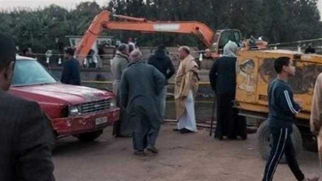 بعد 5 كيلو مترات.. انتشال آخر جثة في حادث غرق سيارة من أعلى معدية القناطر