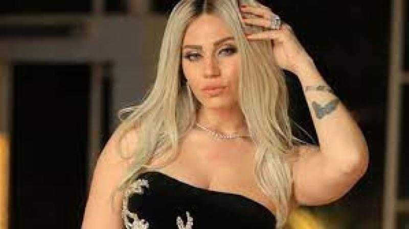 سارة ناجي تظهر بإطلالة شتوية لافتة