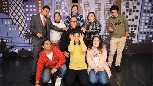 أشرف عبد الباقي: حرصت على ظهور ذوي الهمم بصورة طبيعية في مسرحية كنز الدنيا