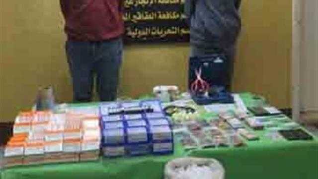 ضبط عصابة تخصصت في إعادة تصنيع المخدرات بالقاهرة والجيزة