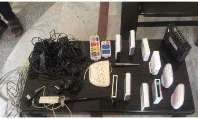 ضبط القائمين على منظومة اتصالات بدون ترخيص فى المنيا