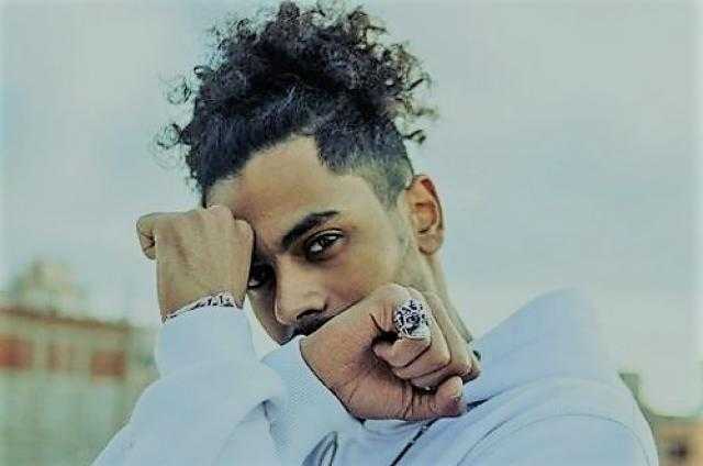 محمد موسى لـ ”عفروتو”: احترم نفسك واتعامل مع الناس بأدب