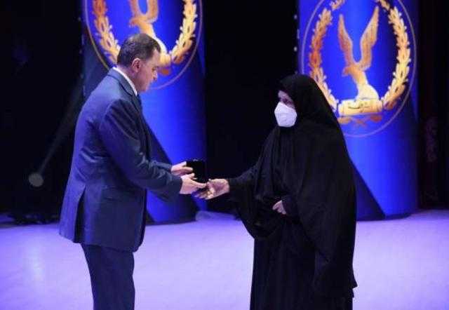 ”الداخلية” تكرم أسر الشهداء والمصابين والمتميزين من رجال الشرطة