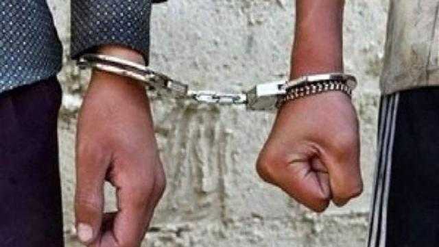 القبض على 3 أشخاص بحوزتهم أسلحة نارية ومخدرات في القاهرة