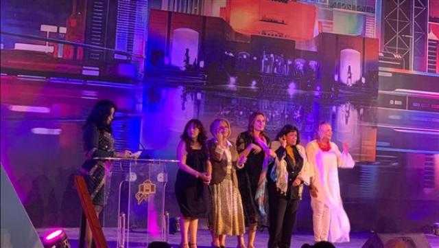 مهرجان مسرح المرأة يحتفي بثلاث مبدعات في يومه الأول