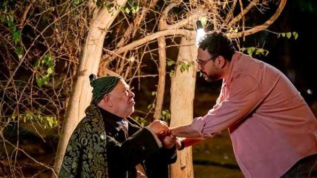 ”جمل وأحداث مكتوبة على يديه”.. تفاصيل الحلقة الثانية من مسلسل مكتوب عليا