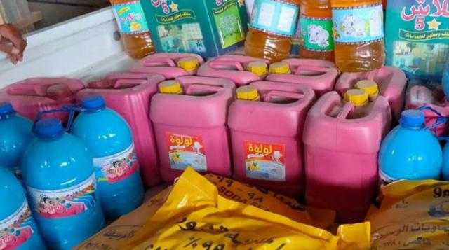 ضبط 3 أطنان منظفات غير مطابقة للمواصفات داخل مخزن بالشرقية