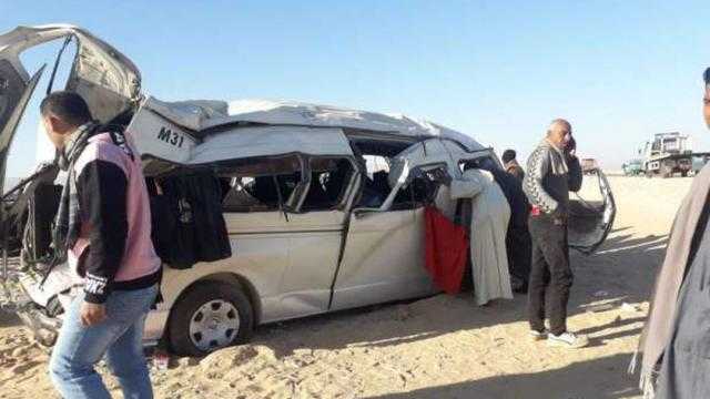 إصابة 14 شخصا في انقلاب ميكروباص بطريق ”الإسماعيلية - الزقازيق”