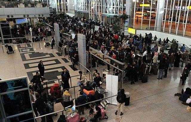 جمارك مطار القاهرة تضبط راكبا كويتيا حاول تهريب طائرة تجسس من الإمارات